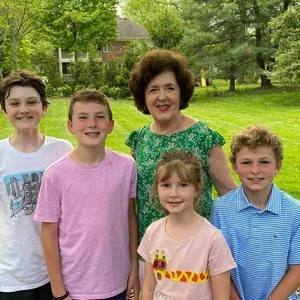 Meet your Posher, Carolyn